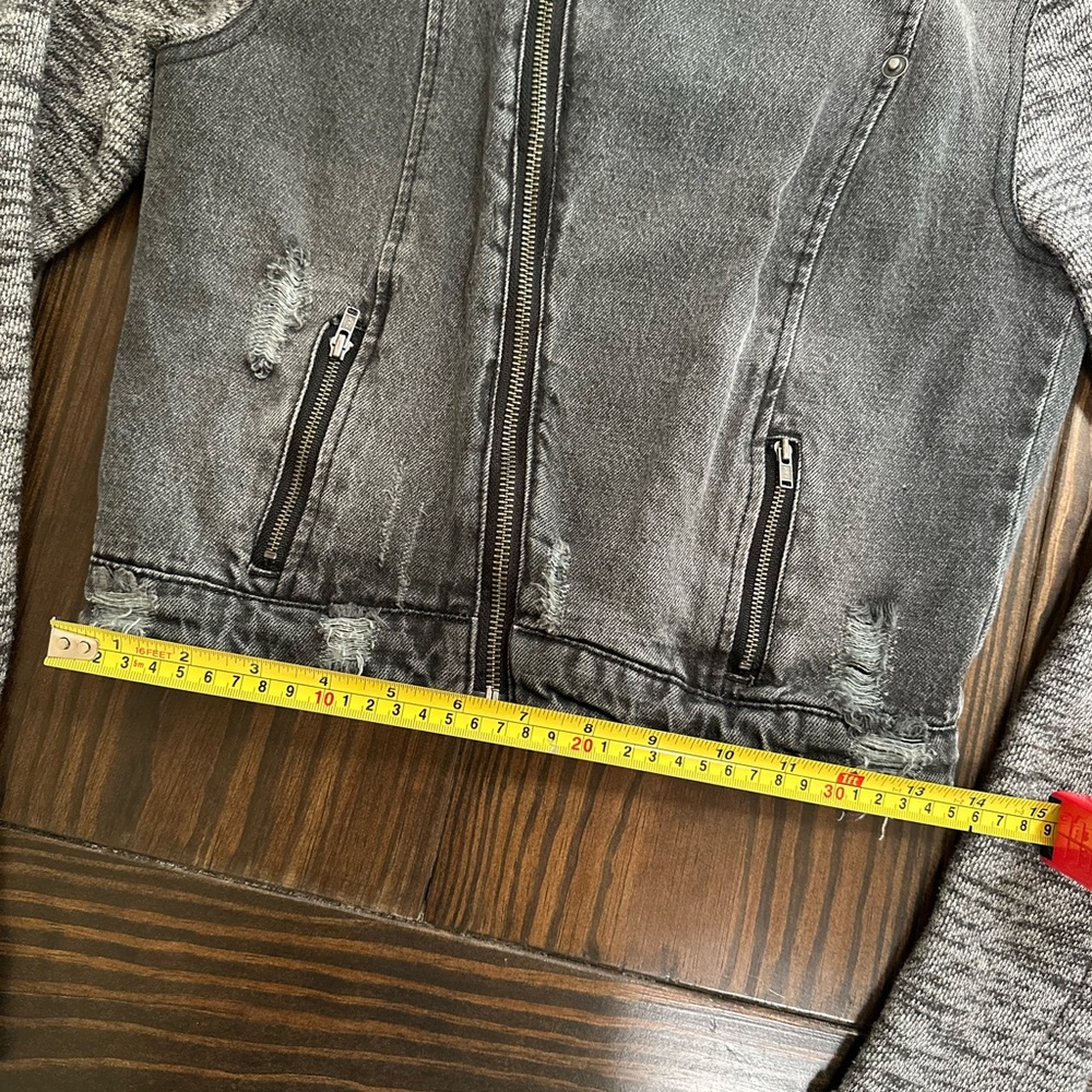 Cropped Jacket - Picture 5 of 9